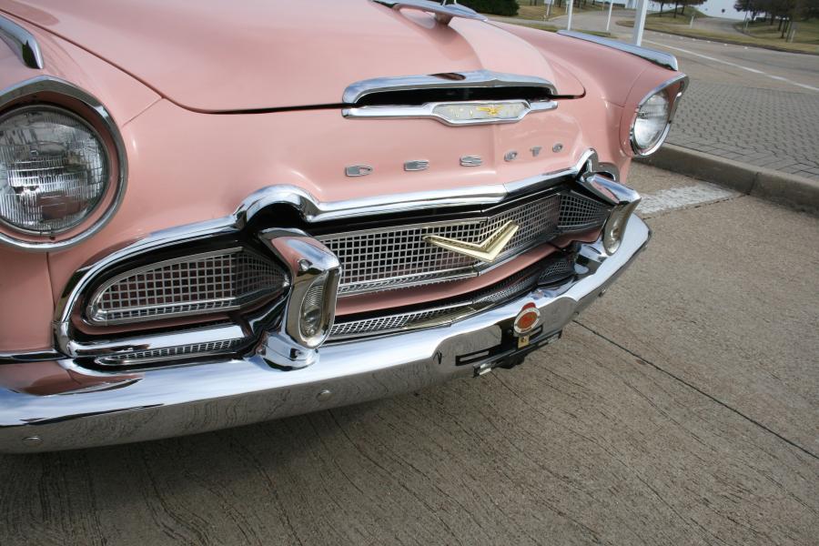 Детали экстерьера DeSoto Fireflite Sportsman Hardtop Coupe (S-24) 1956 года  (фото 4 из 24)